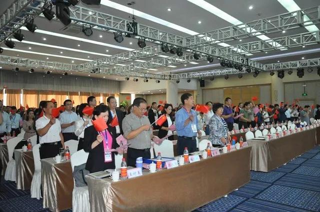 省智慧后勤管理與綠色醫院建設高層峰會順利召開